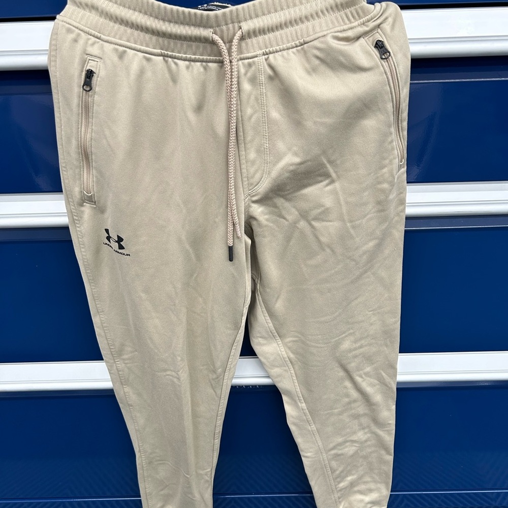 Under Armour Tan Loose Fit Pants